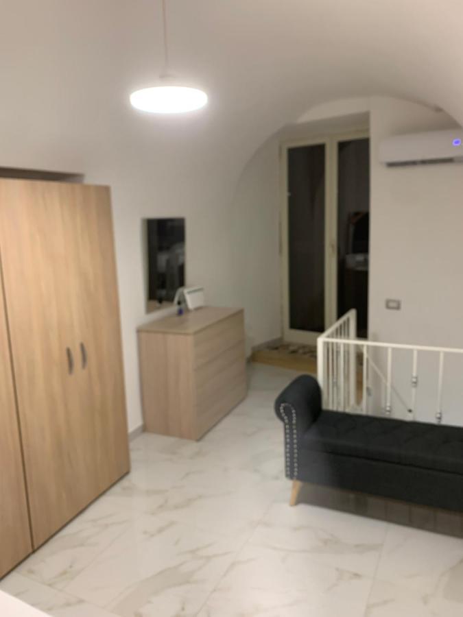 Apartament Viky House Chiaja 1 Neapol Zewnętrze zdjęcie