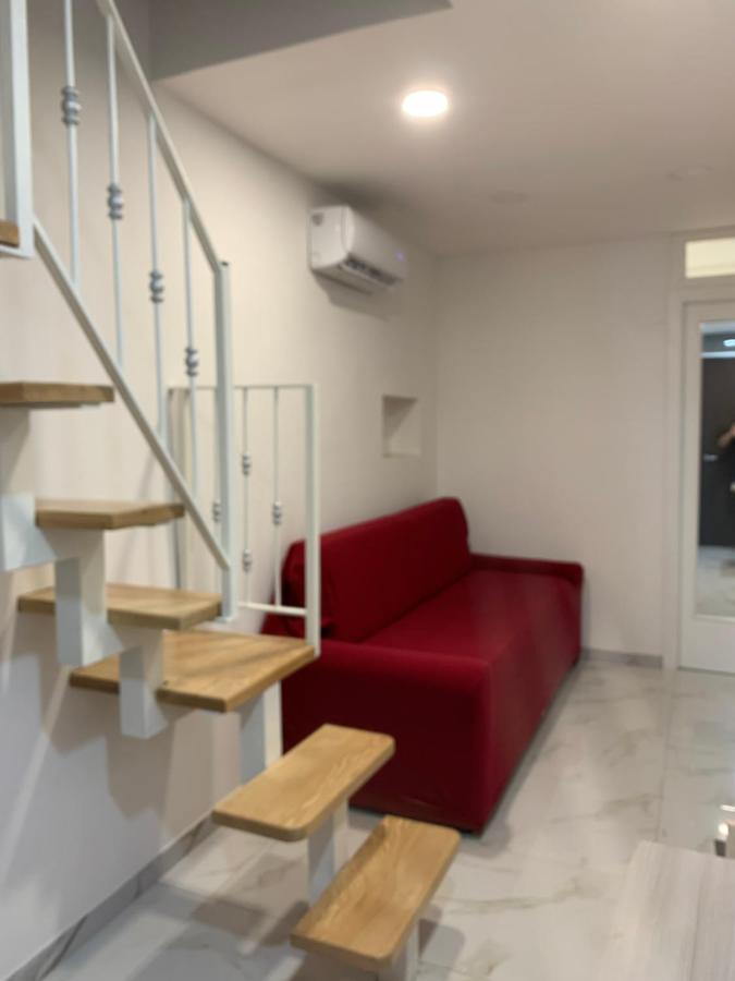 Apartament Viky House Chiaja 1 Neapol Zewnętrze zdjęcie