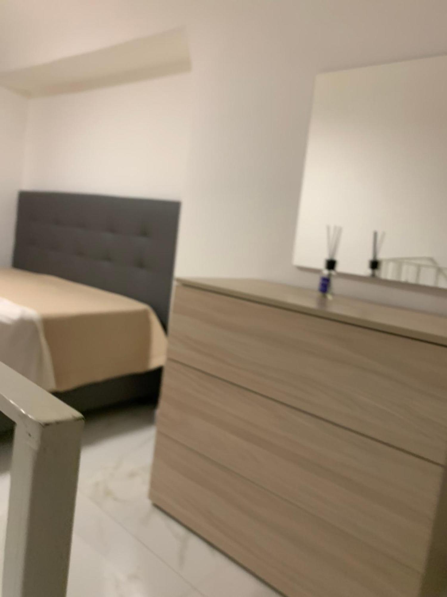 Apartament Viky House Chiaja 1 Neapol Zewnętrze zdjęcie