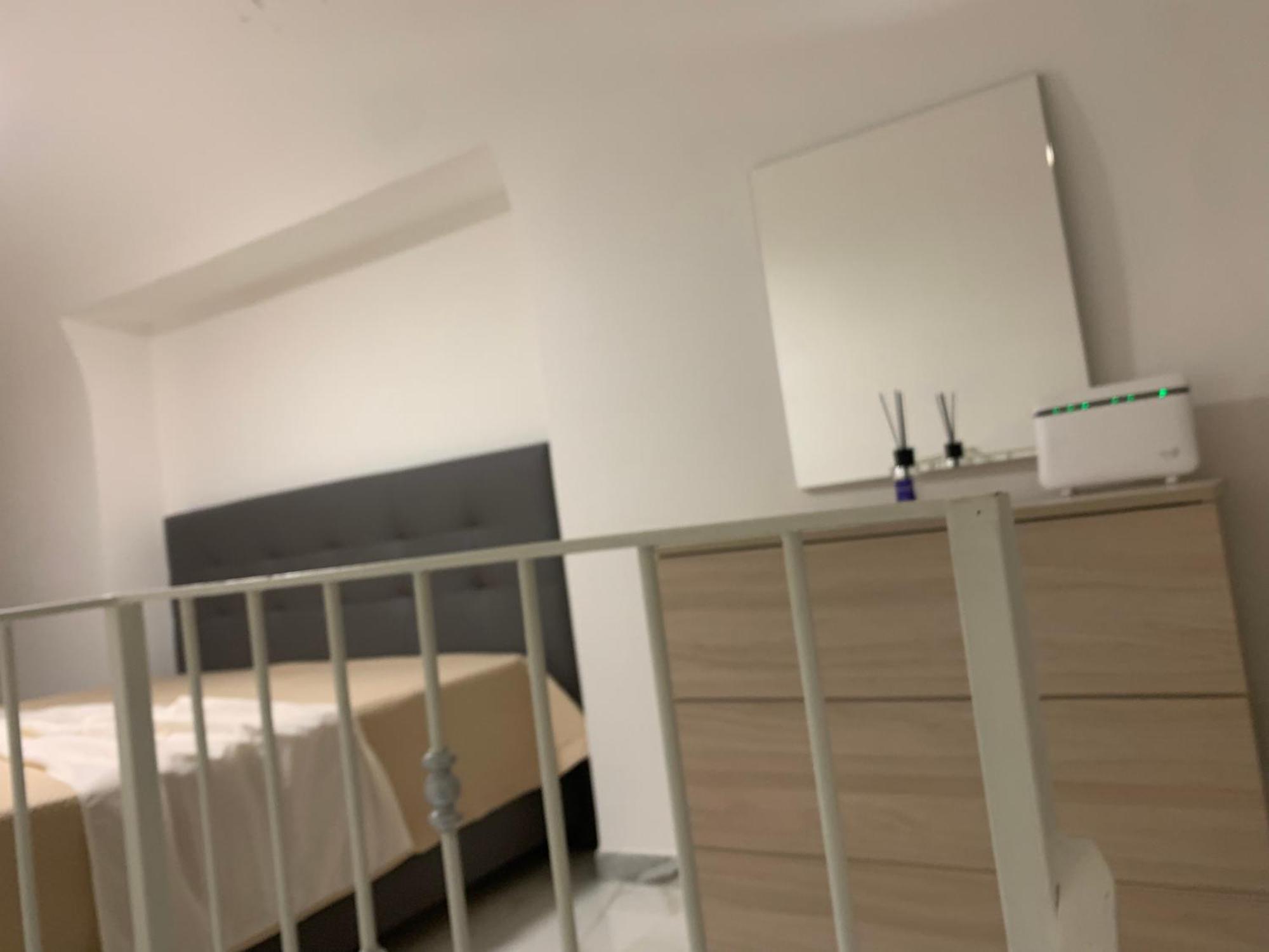 Apartament Viky House Chiaja 1 Neapol Zewnętrze zdjęcie