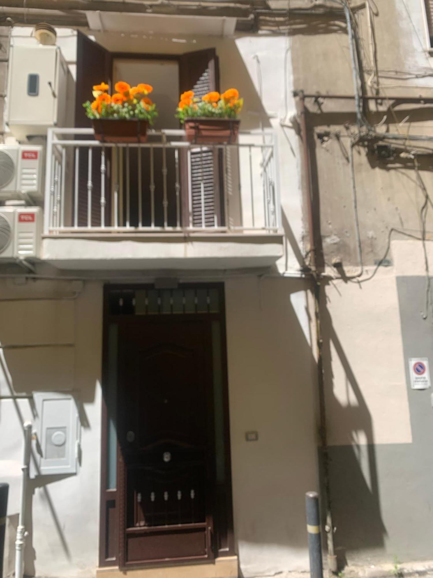 Apartament Viky House Chiaja 1 Neapol Zewnętrze zdjęcie