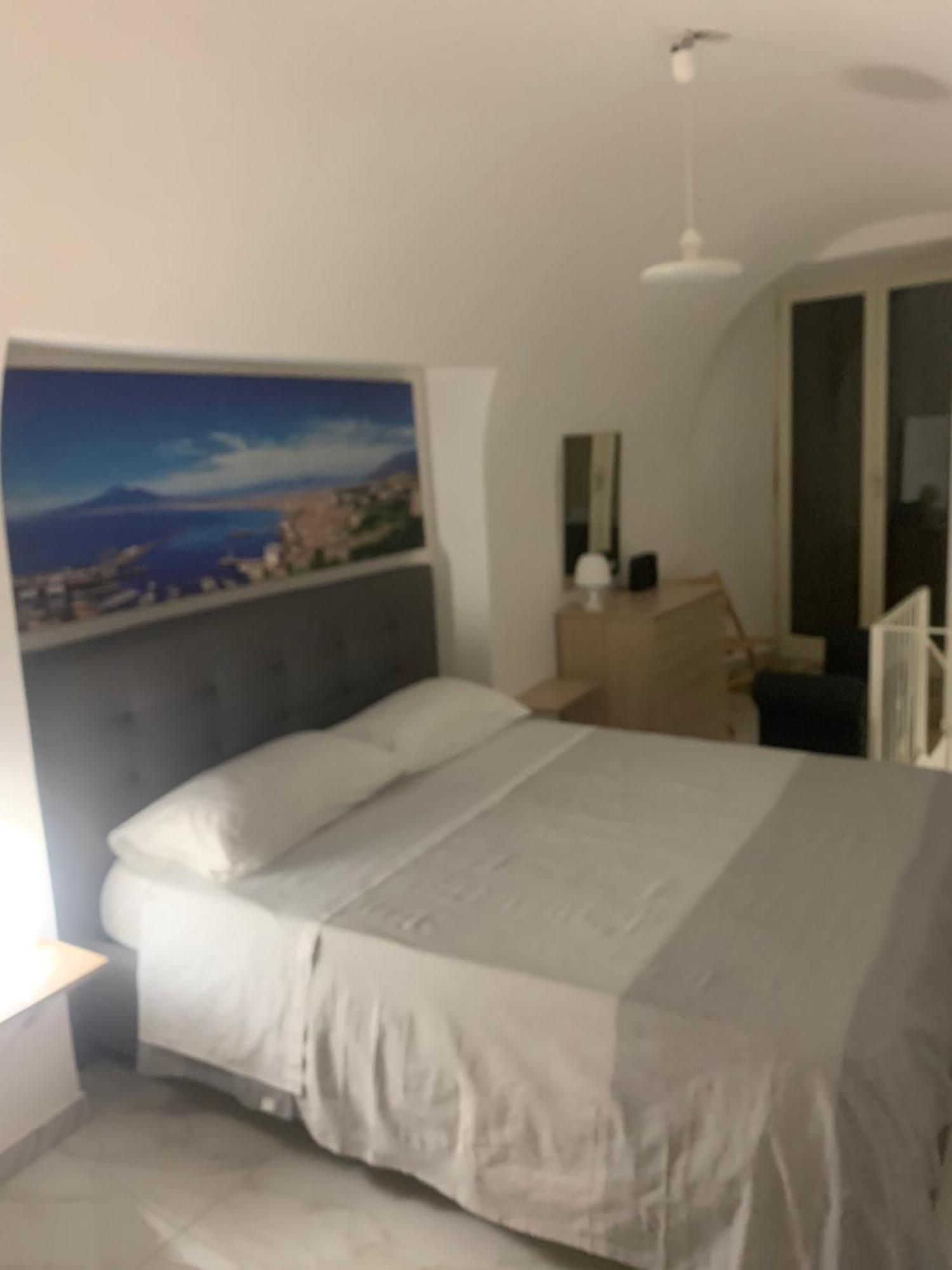 Apartament Viky House Chiaja 1 Neapol Zewnętrze zdjęcie
