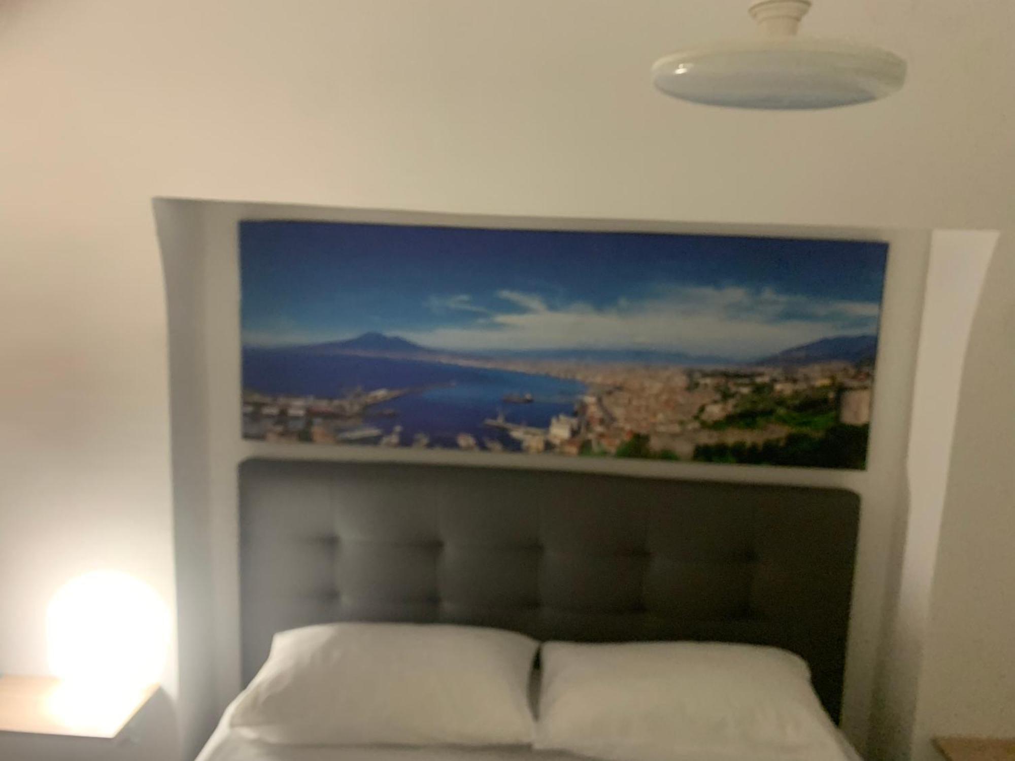 Apartament Viky House Chiaja 1 Neapol Zewnętrze zdjęcie